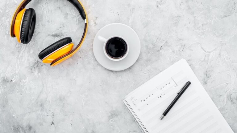 Discover the 9 Tips and Techniques for Writing a Song